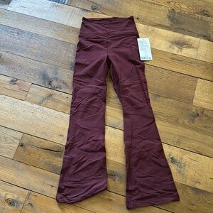 Groove pant flare nulu red merlot size 4